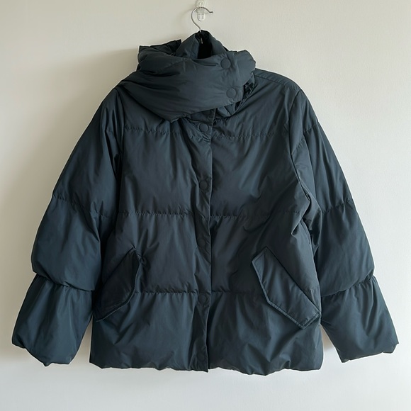 COS Puffer Jacket Size M - Picture 1 of 8